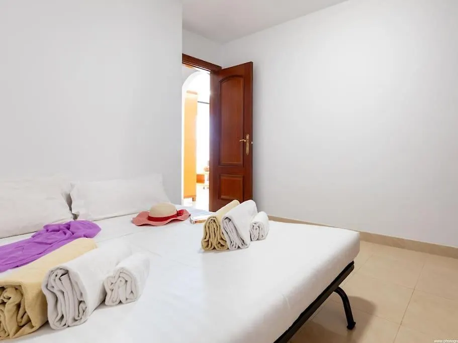 Cozy Apartment Playa Paraiso, Pool 0*, 帕莱索海滩 西班牙